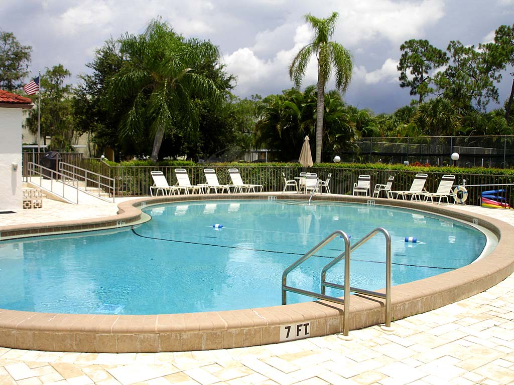 Forest Lakes Condos IV Community Pool
